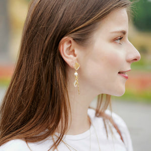 Flora Gold Pearl Earrings