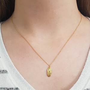 Antwerp Hand Necklace - Gold Plated